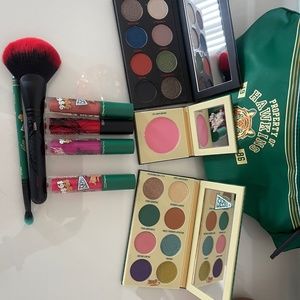 MAC Cosmetics - Stranger Things Collection